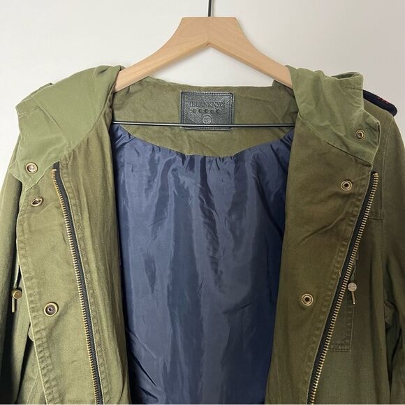 Blank NYC Women’s Military Contrast Cuff Zip Hooded Jacket - Picture 10 of 15